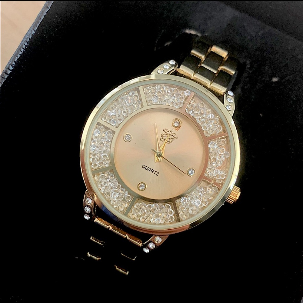 Elizabeth Taylor white diamonds watch